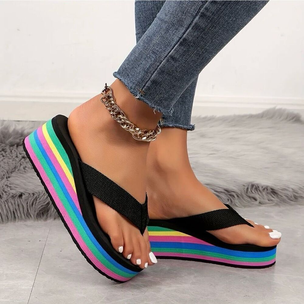 NWT Gorgeous 8 Black Rainbow 80’s Style Wedge Platform Comfy Flip Flop Sandals - Picture 8 of 9